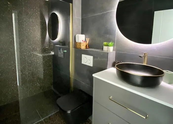 Апартаменти 5 Макарська