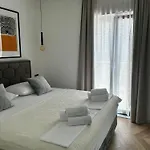 Apartment 5 *